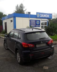 Программирование дополнительного чип ключа в автомобиль Митсубиси АСХ