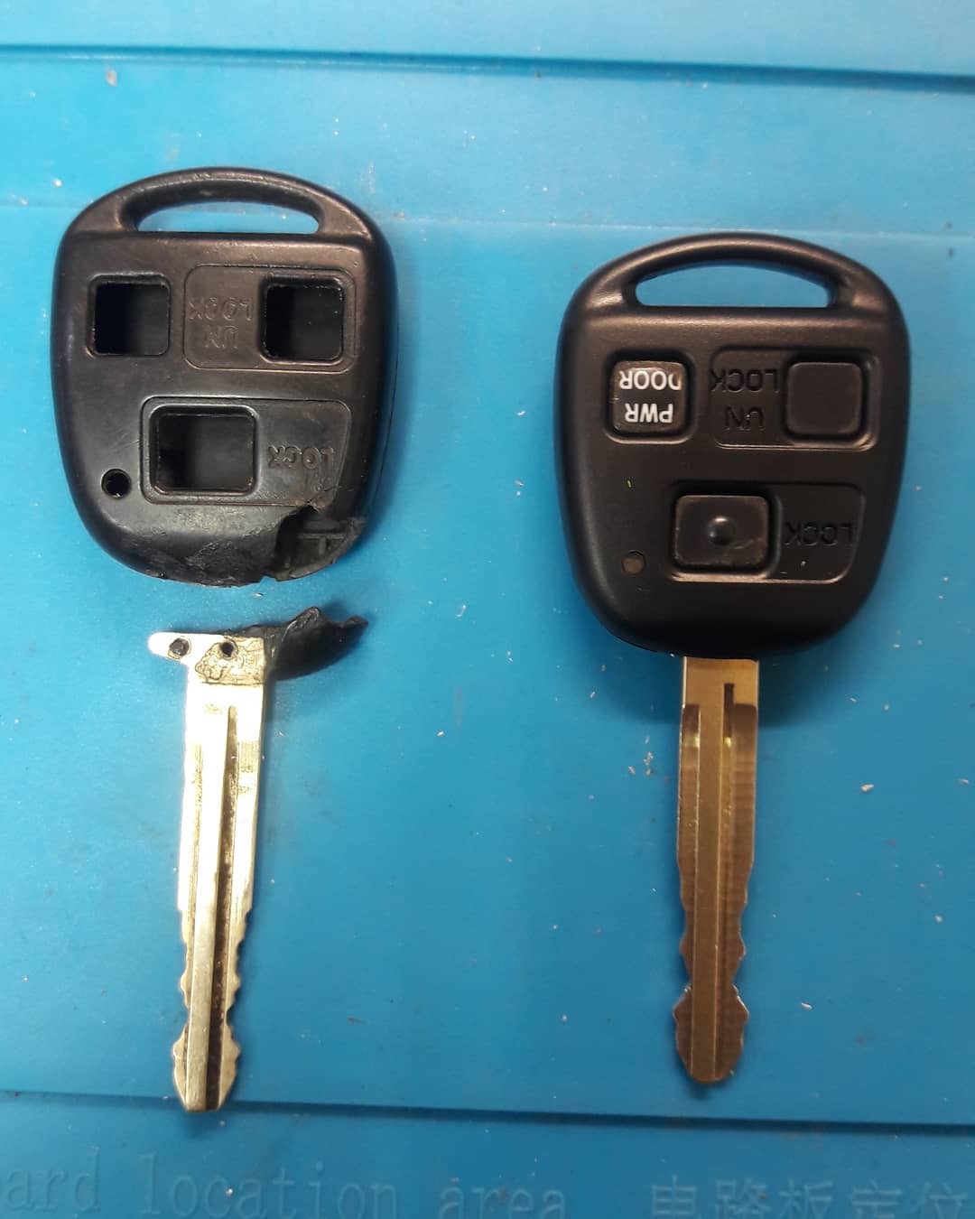 Toyota Noah / Тойота Ноах 2002 года выпуска сломался ключ