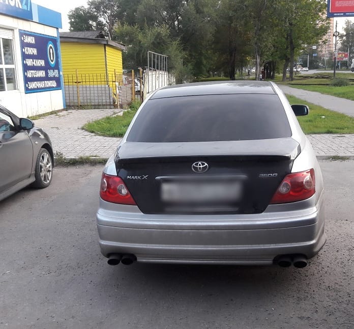 Штатный оригинальный выкидной ключ с кнопками для Toyota Mark X