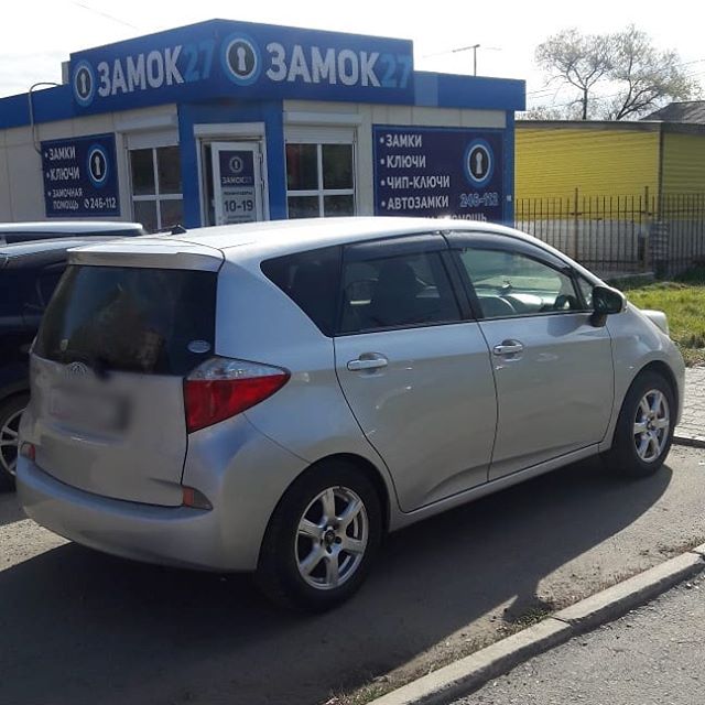 чип ключ в автомобиль Toyota Ractis