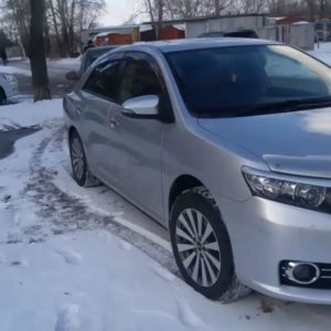 Toyota Allion центральный замок автомобиля сработал на блокировку и все двери оказались заблокированы