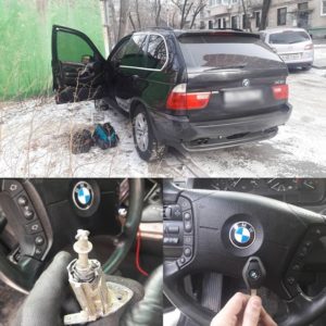 BMW X5 сломался толкатель в дверном замке автомобиля