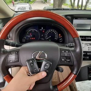 Lexus RX450H дополнительный чип ключ в штатную систему иммо автомобиля