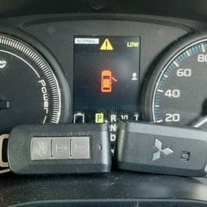 Mitsubishi Outlander приехал из Японии всего с одним смарт ключом
