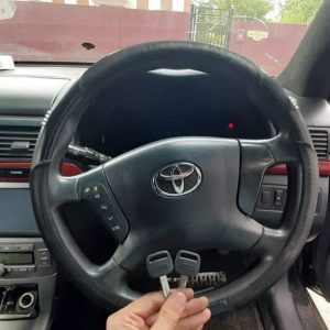 Toyota Avensis потерял единственный ключ от автомобиля