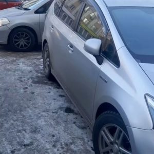 Toyota Prius Alpha забыл ключи в машине - открыть за 1 минуту