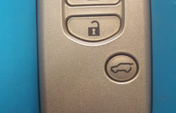 Ключ для Toyota Venza 2013-2015