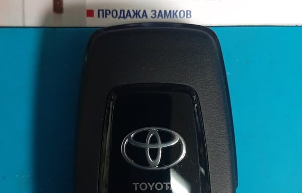 Ключ для Toyota C-HR с 10.2016 года